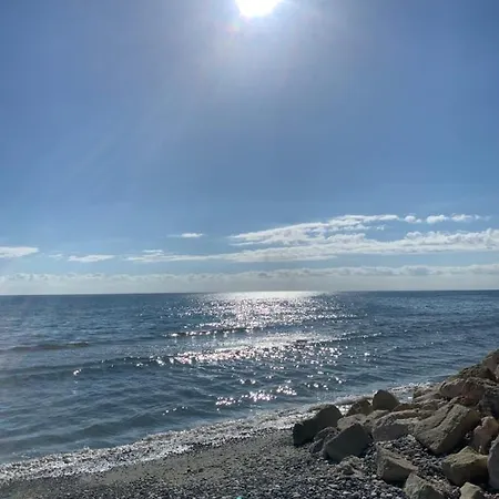 Leonidas Seaside Meneou Exterior photo