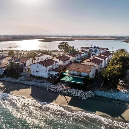 Leonidas Seaside Meneou Exterior photo