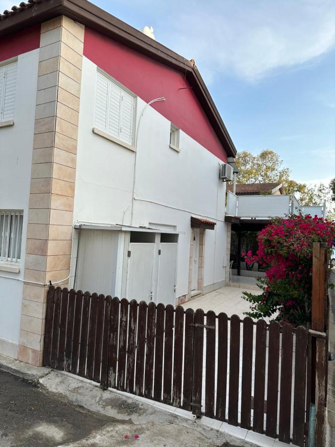 Leonidas Seaside Villa *